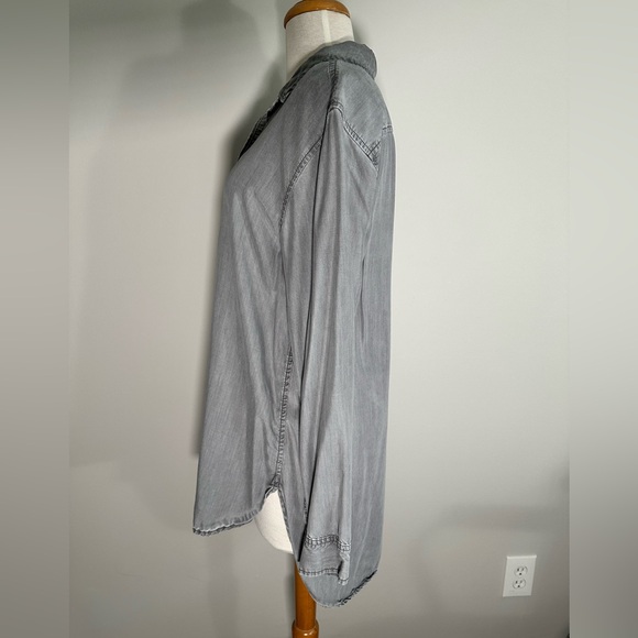 Chambray Button Down Shirt - Picture 4 of 4